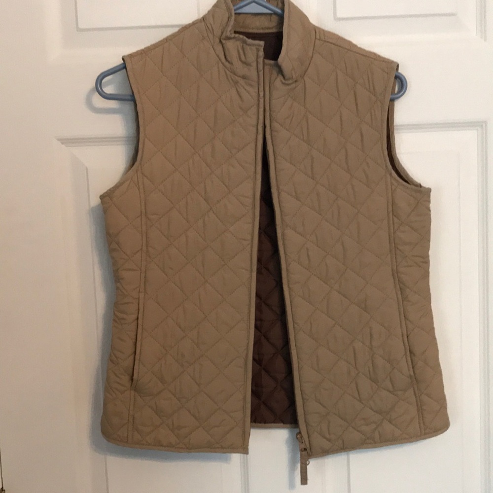 Women’s tan vest